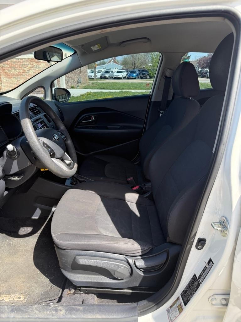 Kia Rio LX 2013