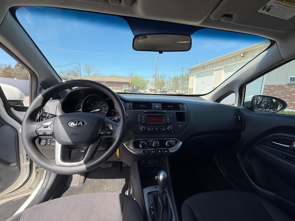 Kia Rio LX 2013