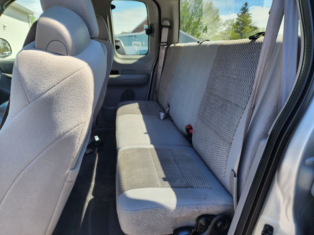 Ford F-150 XL SuperCab 4WD 2003