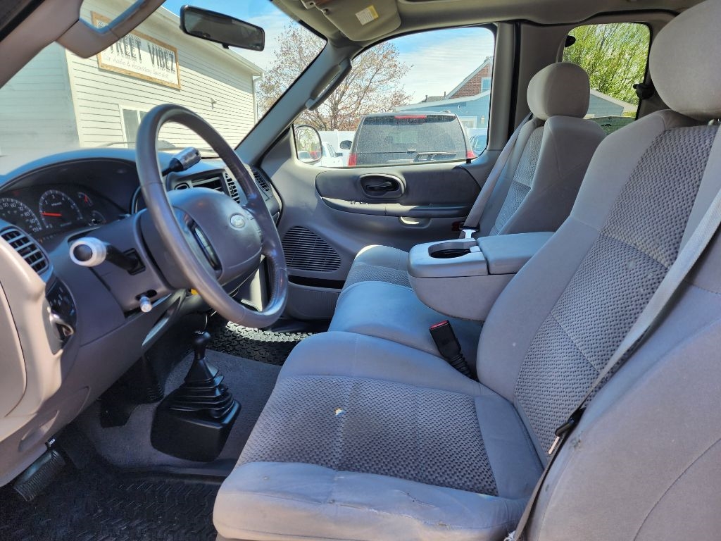 Ford F-150 XL SuperCab 4WD 2003