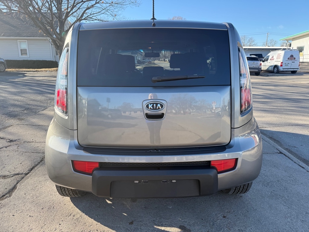 Kia Soul + 2011