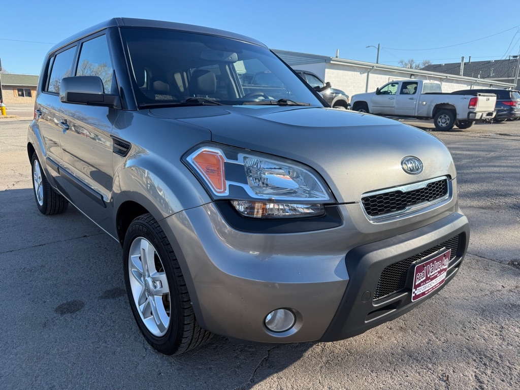Kia Soul + 2011