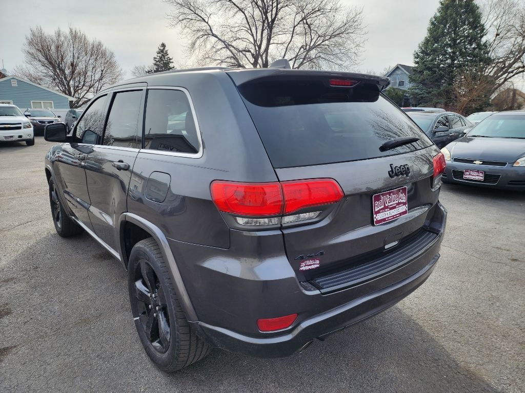 Jeep Grand Cherokee Laredo 4WD 2015