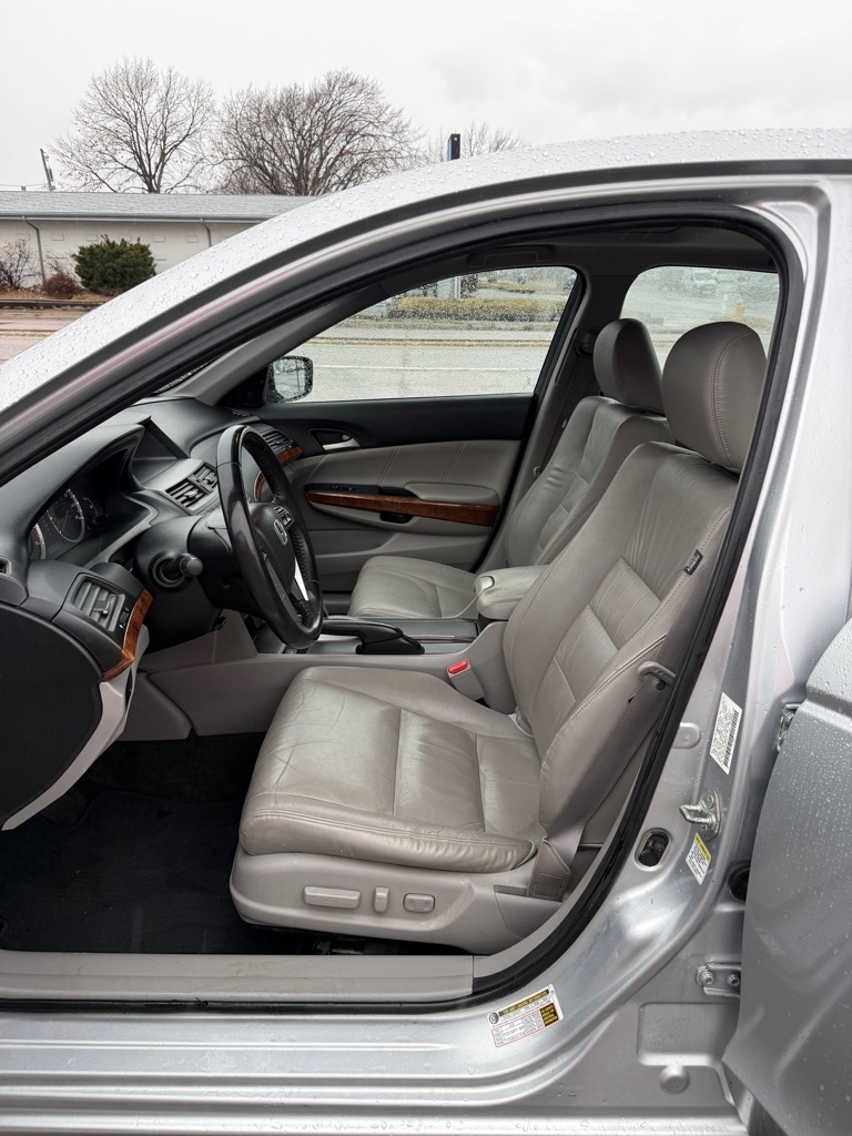 Honda Accord EX-L Sedan AT 2012