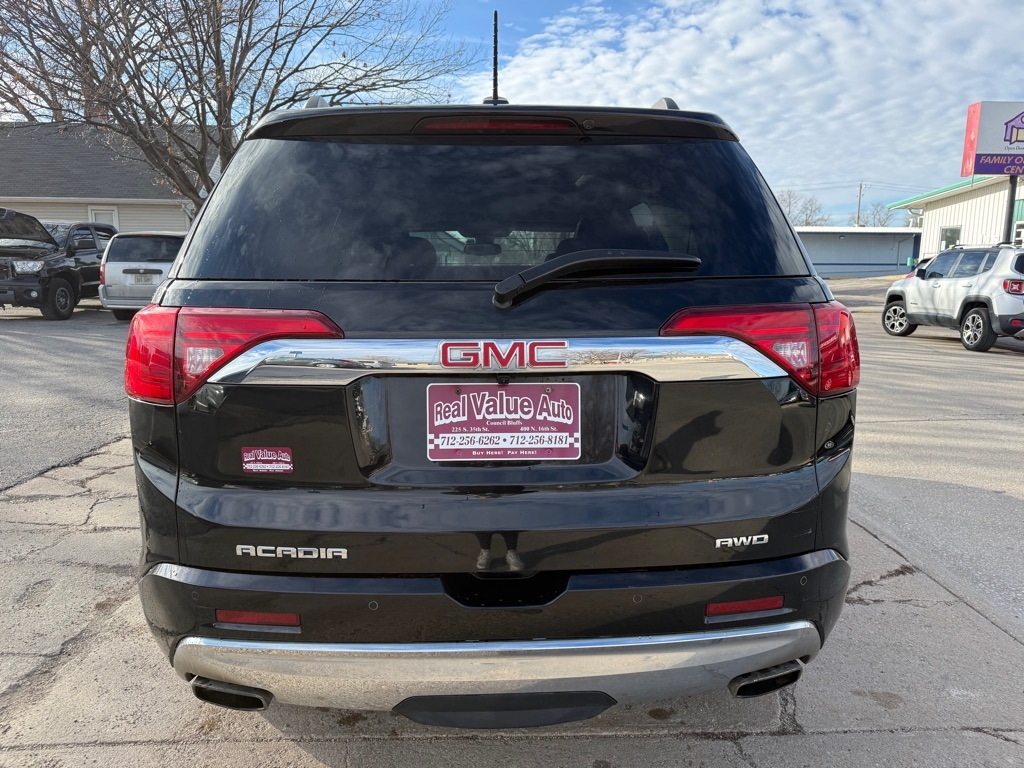 GMC Acadia Denali AWD 2017