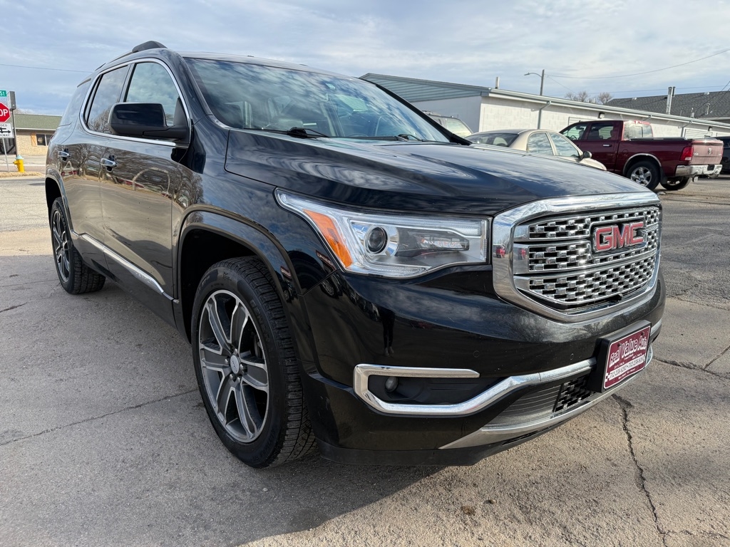 GMC Acadia Denali AWD 2017