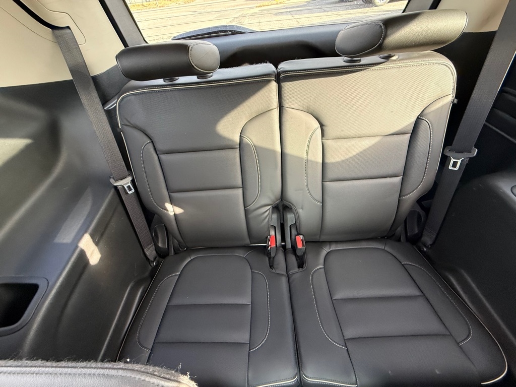 GMC Acadia Denali AWD 2017