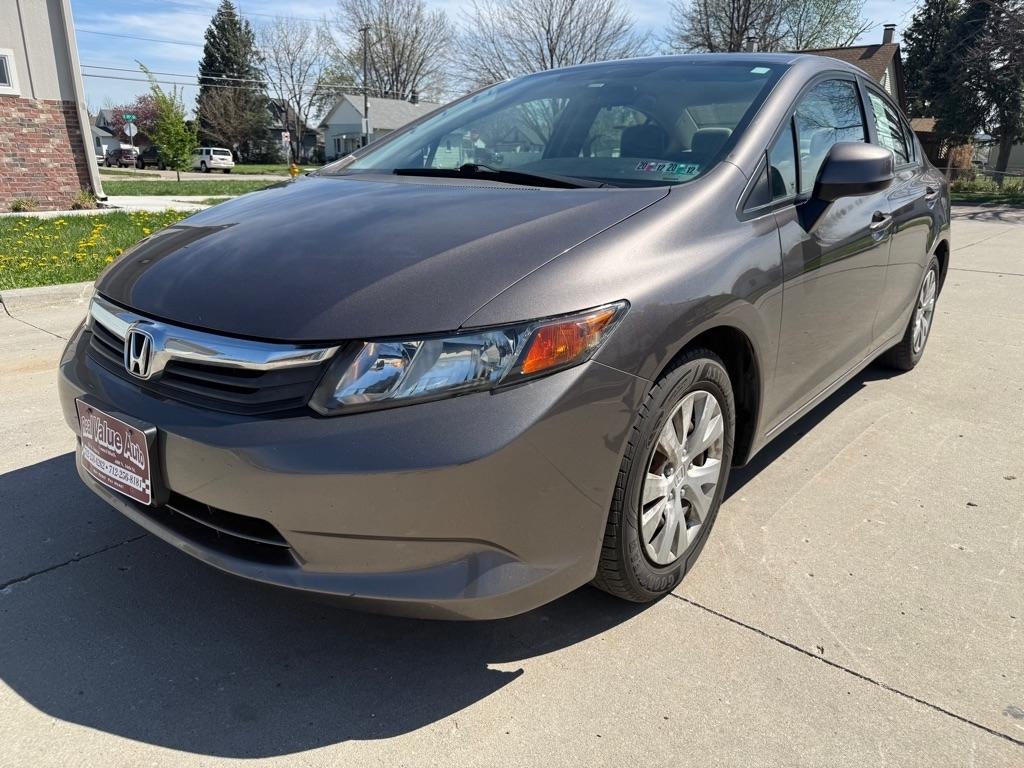 Honda Civic LX Sedan 5-Speed MT 2012