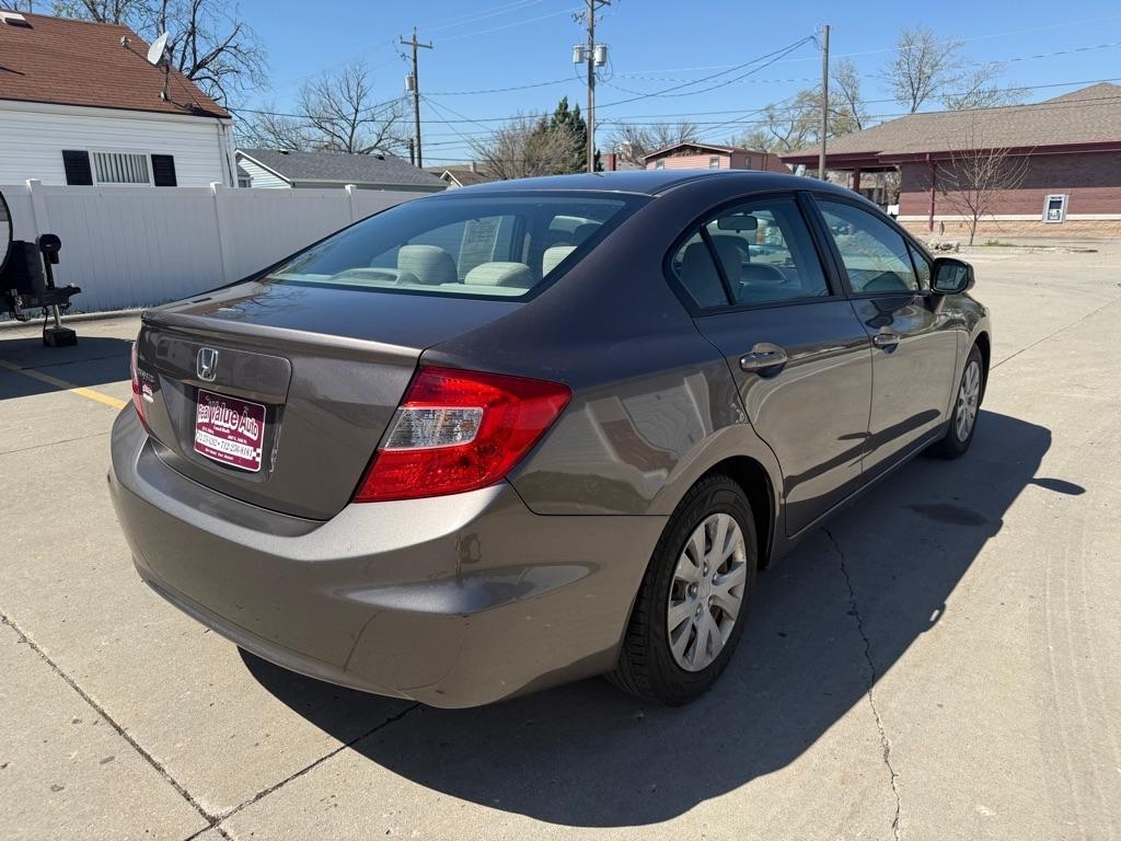 Honda Civic LX Sedan 5-Speed MT 2012