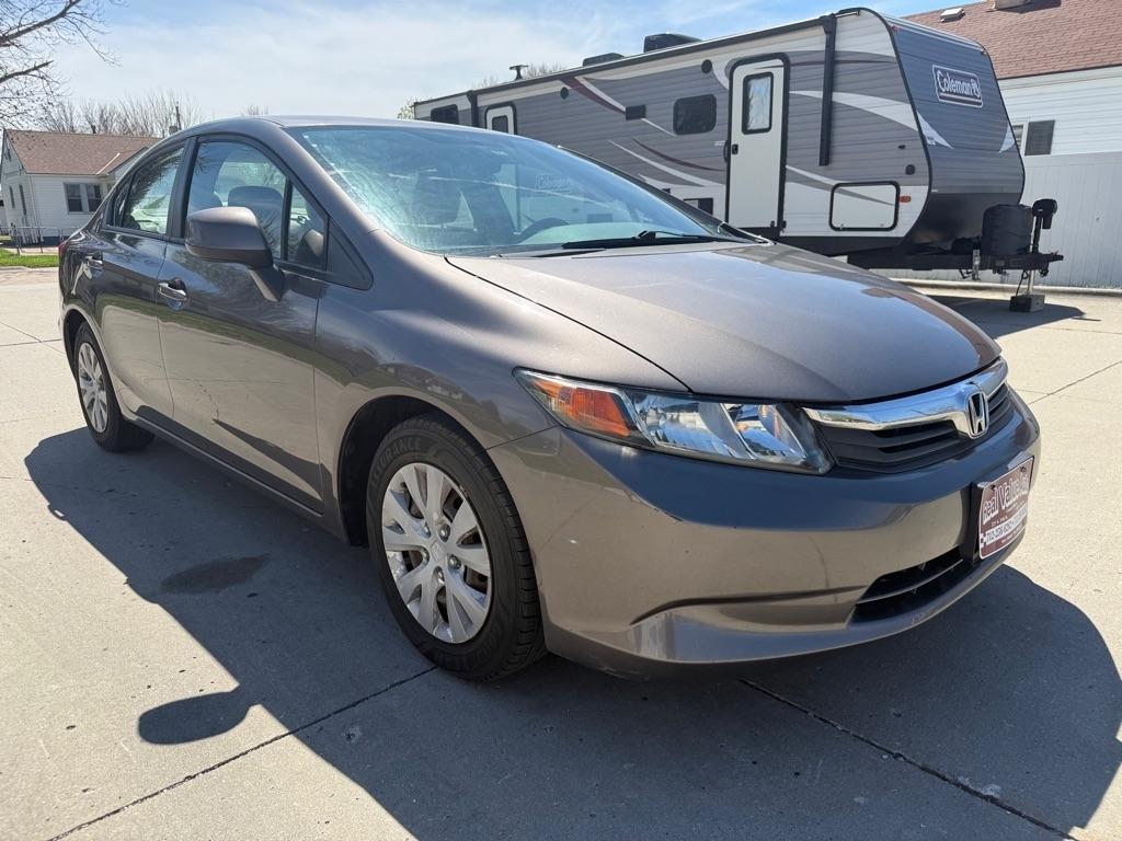 Honda Civic LX Sedan 5-Speed MT 2012