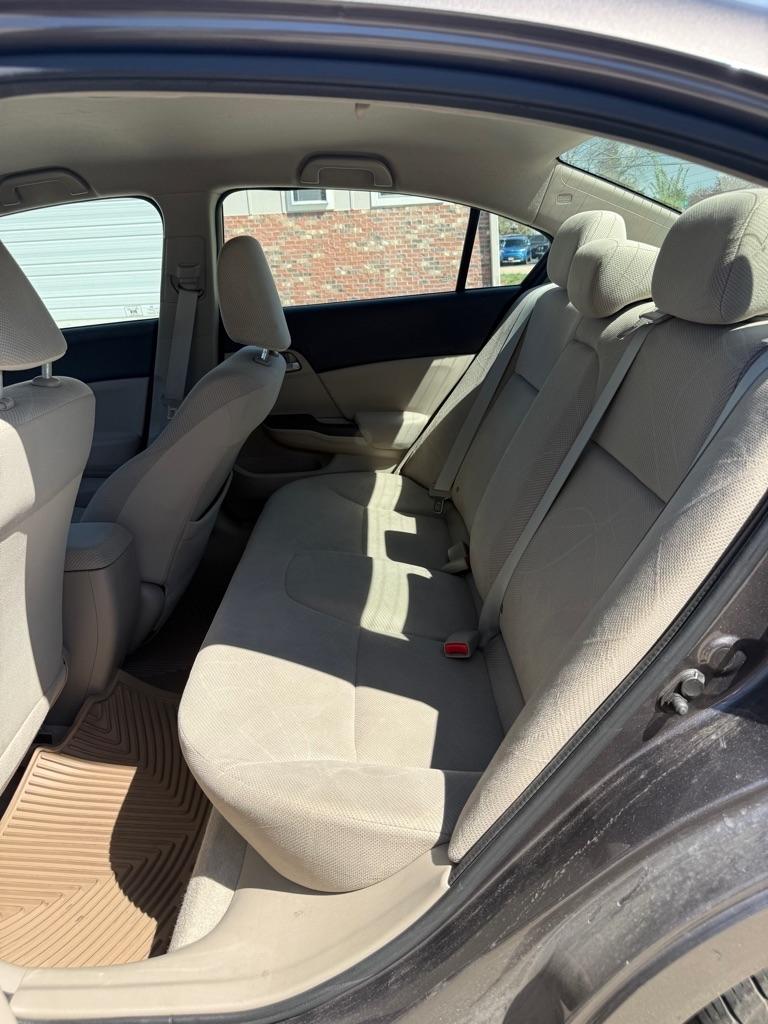 Honda Civic LX Sedan 5-Speed MT 2012