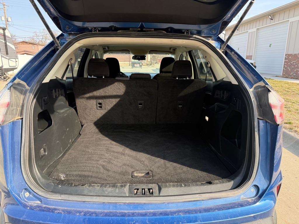 Ford Edge SE AWD 2021