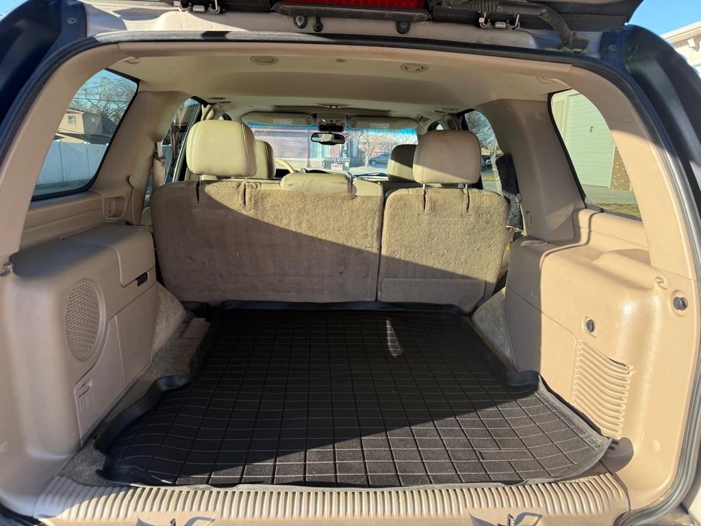 Chevrolet Tahoe 4WD 2003