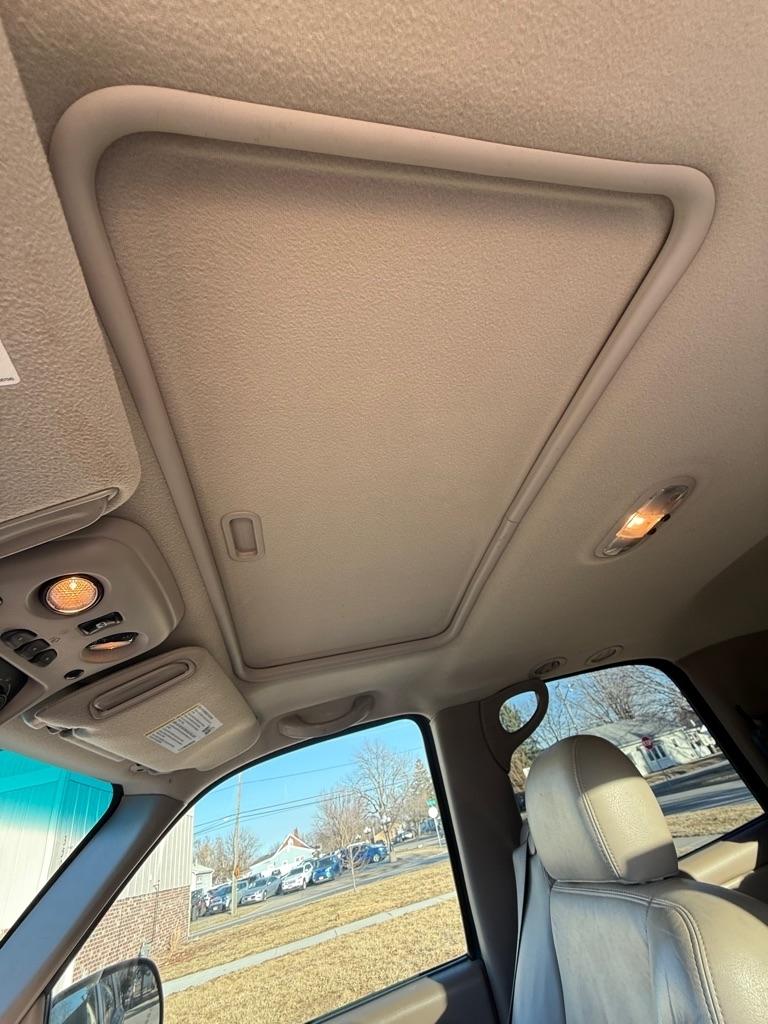 Chevrolet Tahoe 4WD 2003