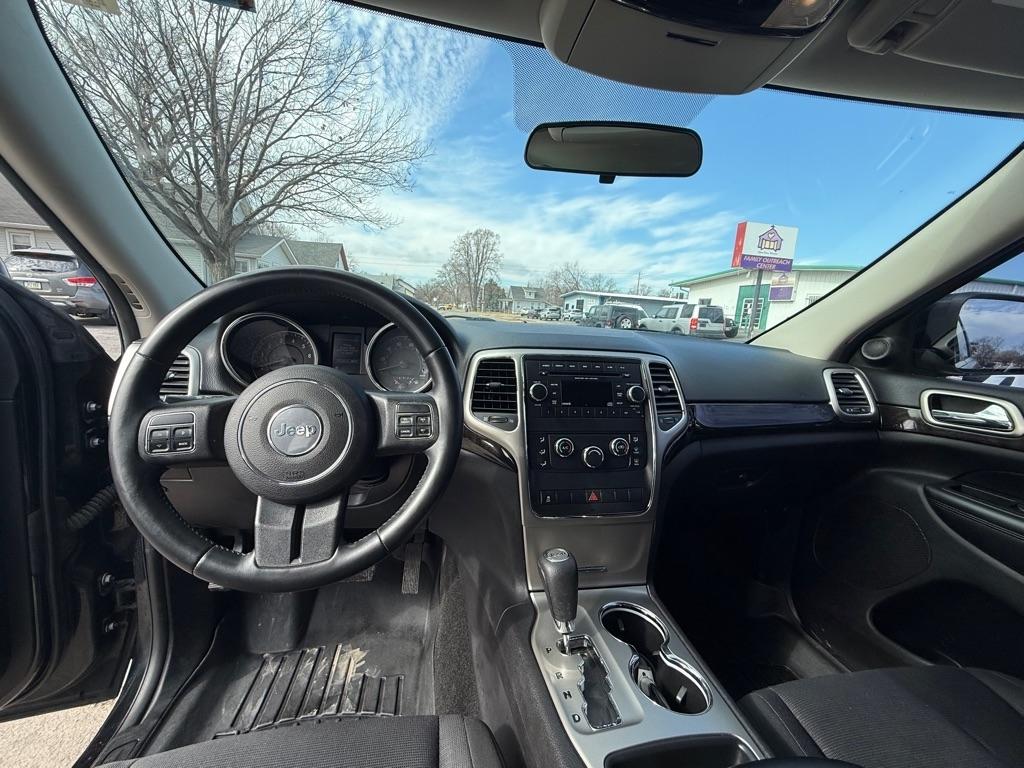 Jeep Grand Cherokee Laredo 4WD 2012