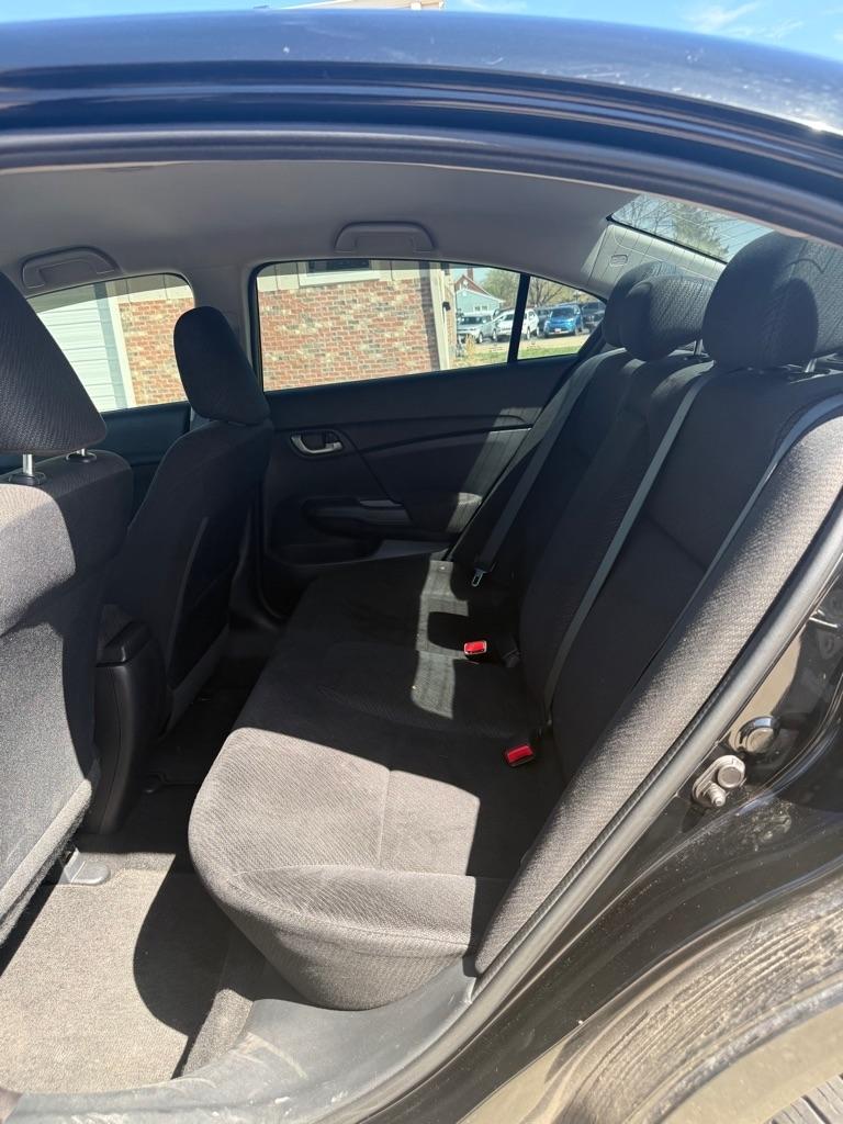 Honda Civic LX Sedan 5-Speed AT 2013