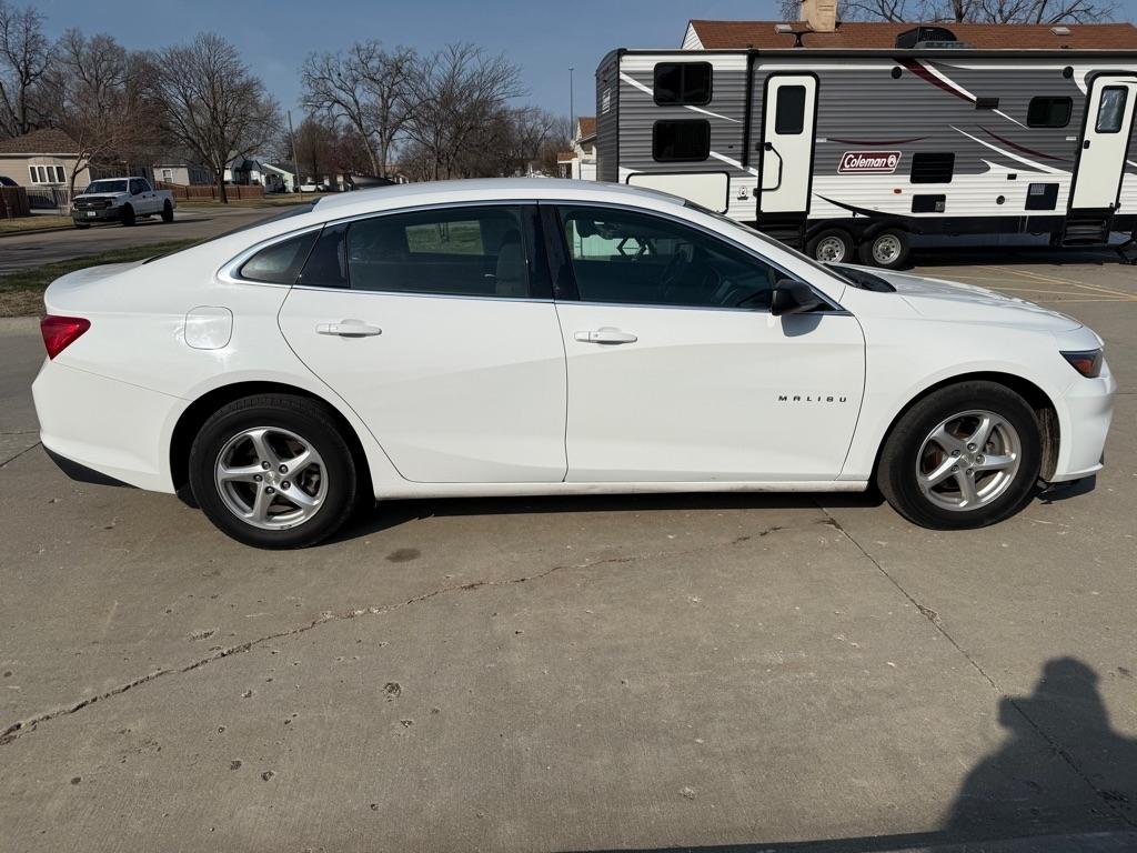 Chevrolet Malibu LS 2017