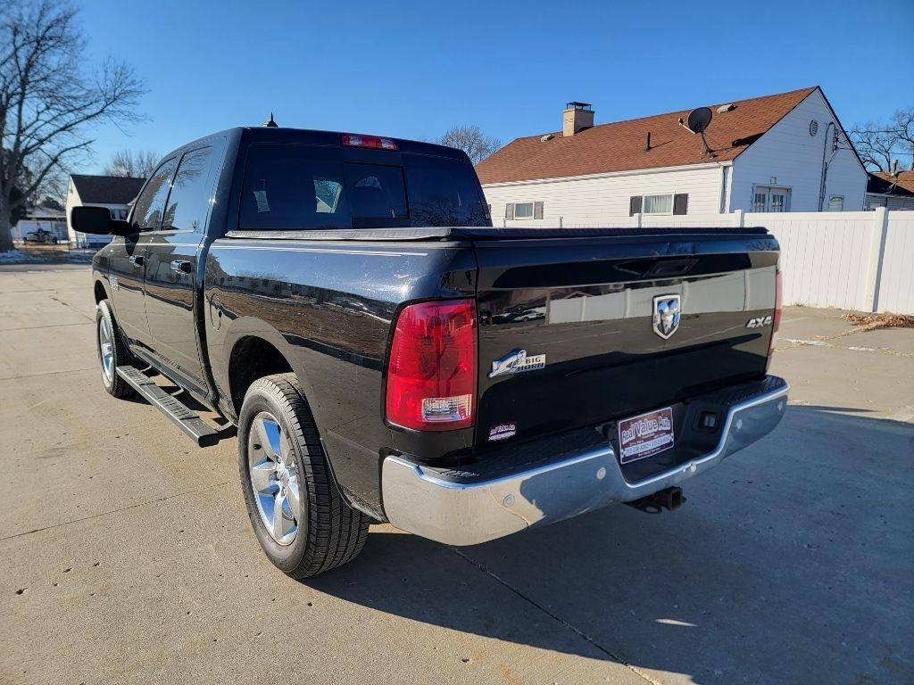 RAM 1500 SLT Crew Cab SWB 4WD 2014