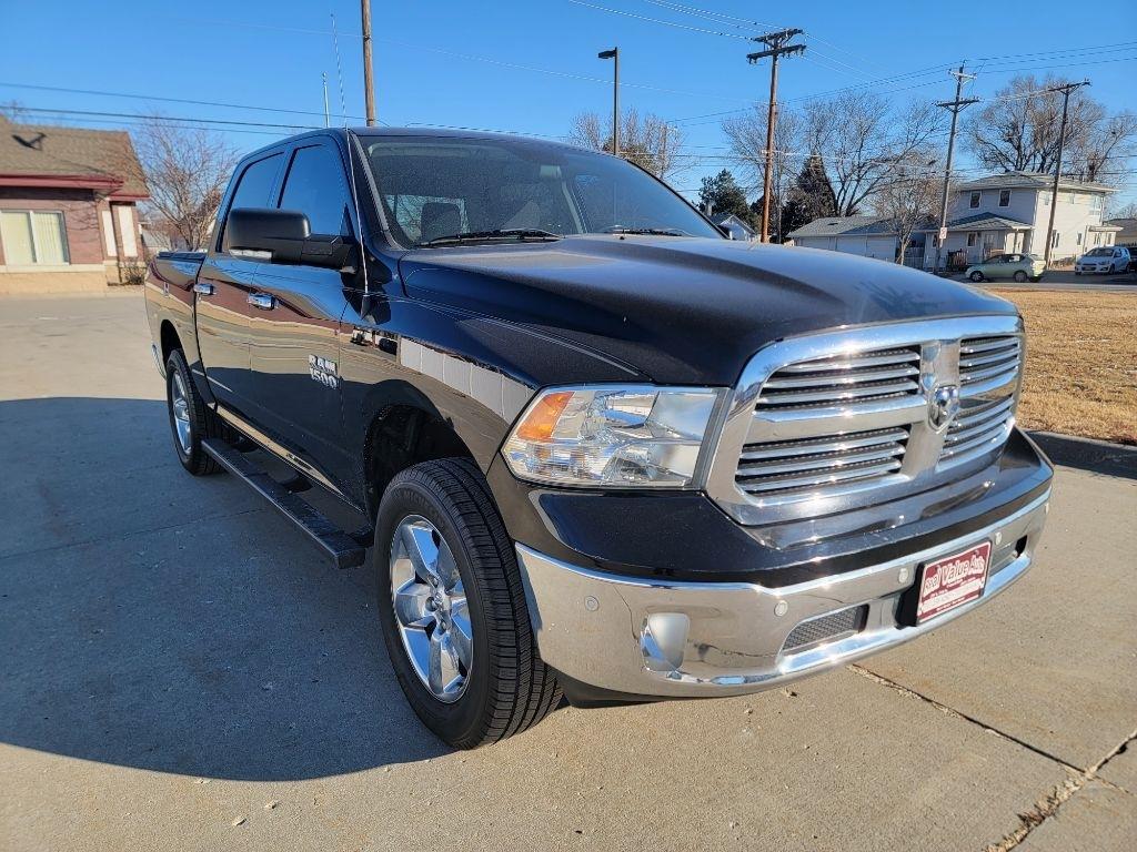 RAM 1500 SLT Crew Cab SWB 4WD 2014