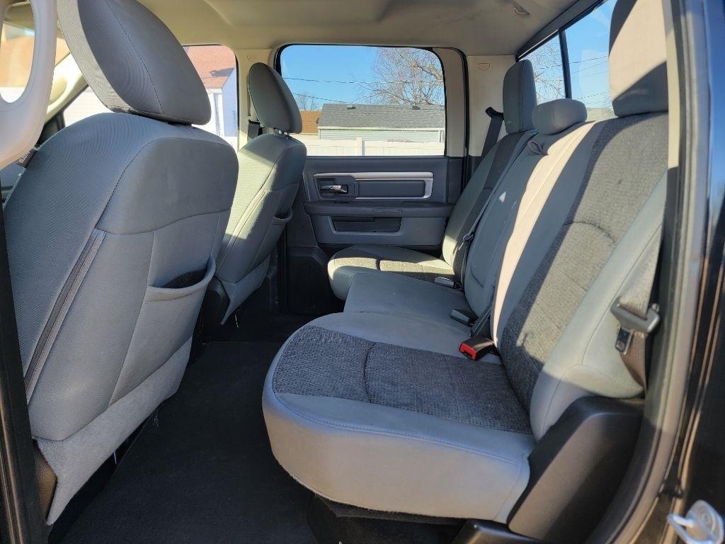 RAM 1500 SLT Crew Cab SWB 4WD 2014