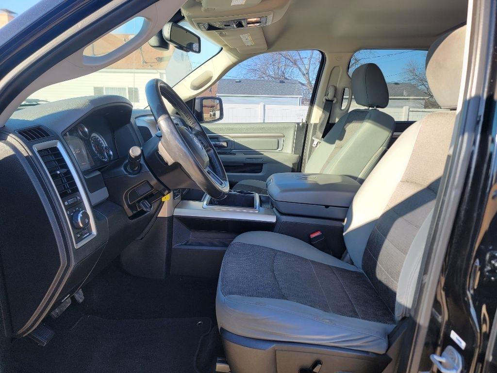 RAM 1500 SLT Crew Cab SWB 4WD 2014