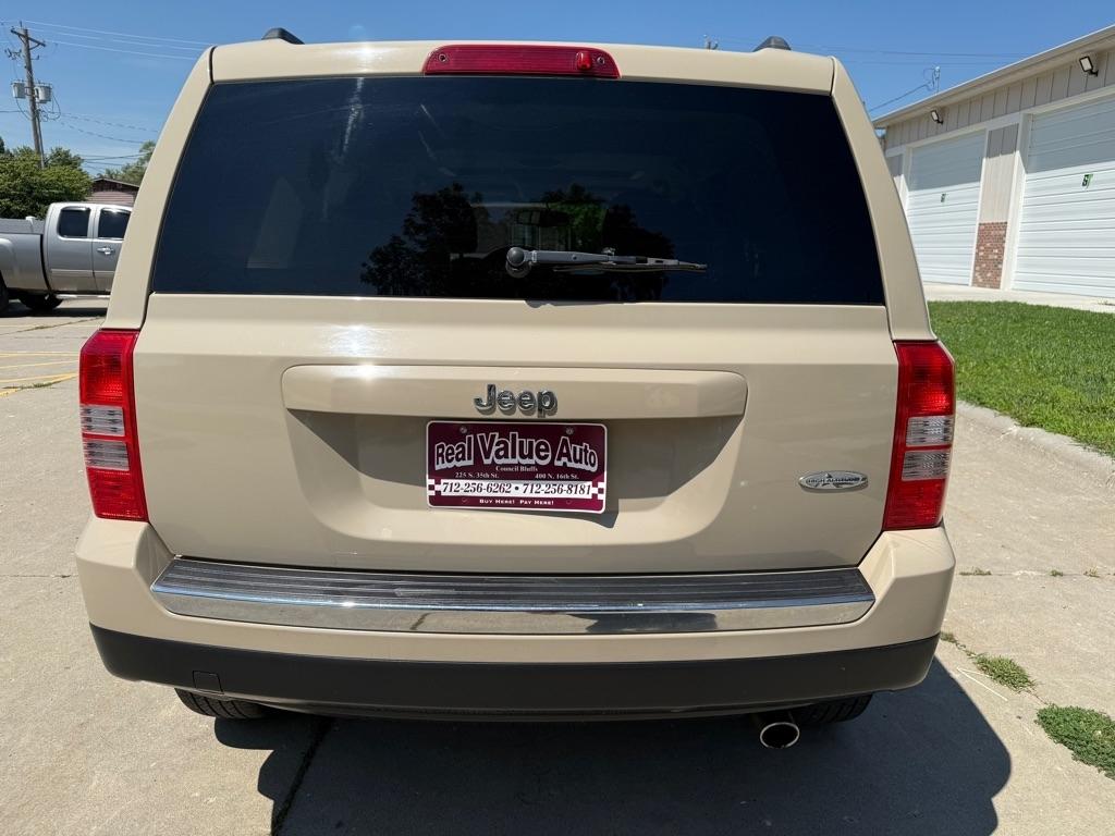 Jeep Patriot Latitude 2WD 2016