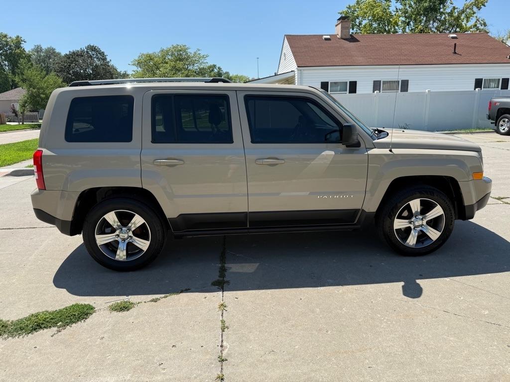 Jeep Patriot Latitude 2WD 2016