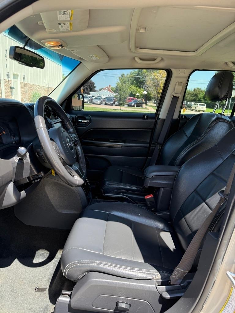 Jeep Patriot Latitude 2WD 2016