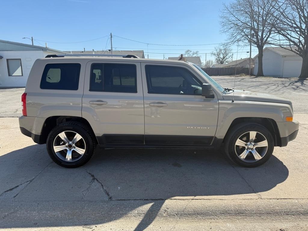Jeep Patriot Latitude 2WD 2016