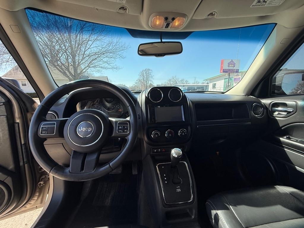 Jeep Patriot Latitude 2WD 2016