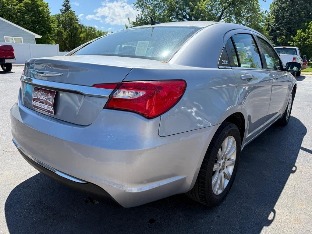 Chrysler 200 Touring 2013