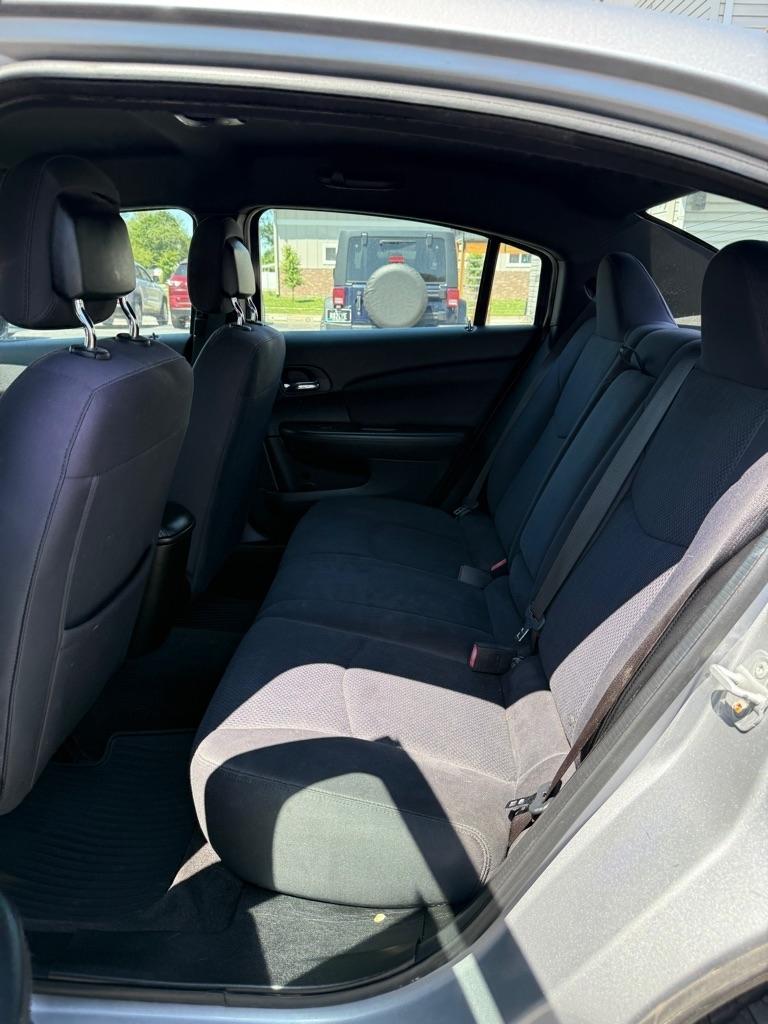 Chrysler 200 Touring 2013