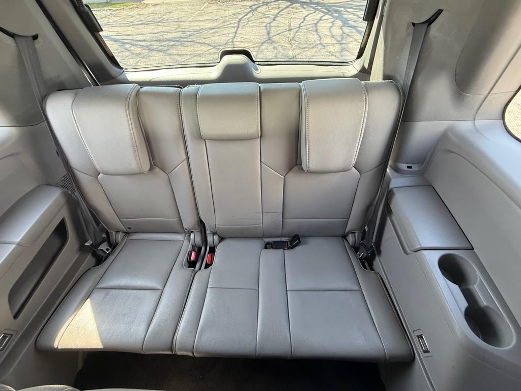 Honda Pilot EX-L 4WD 5-Spd AT with DVD 2012