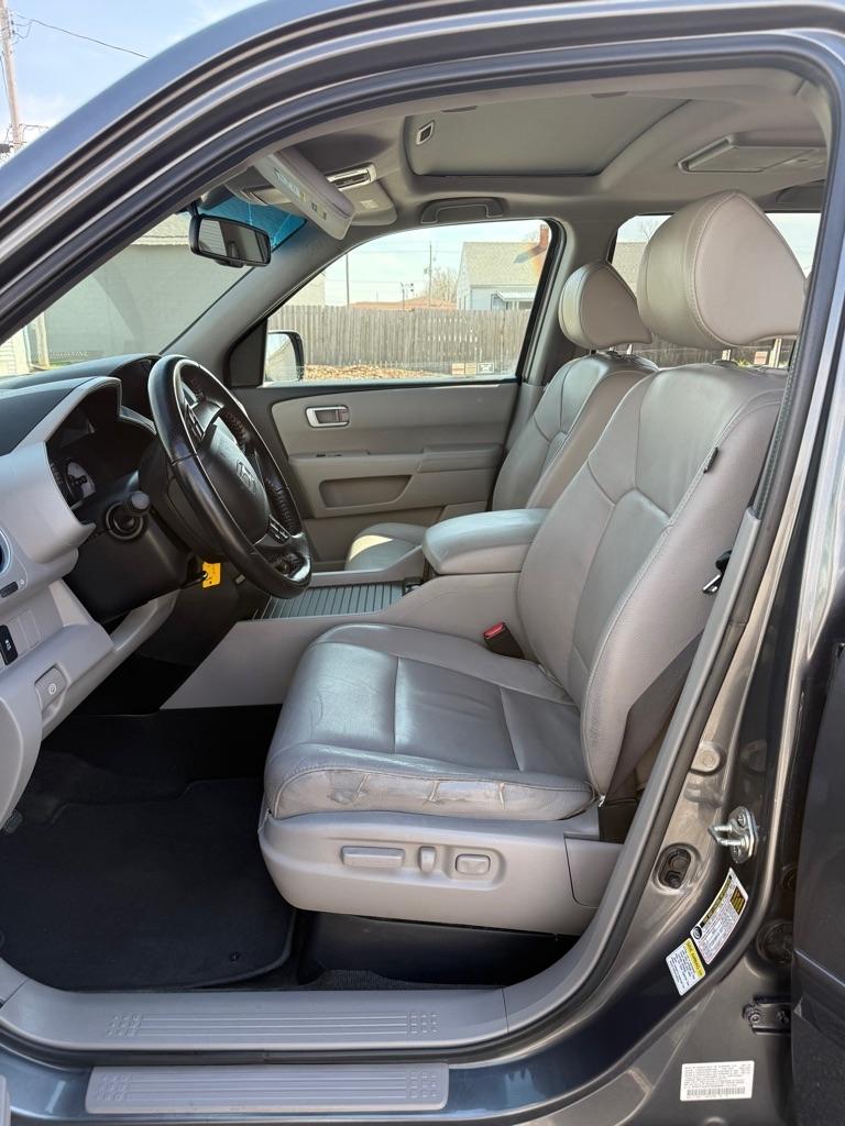 Honda Pilot EX-L 4WD 5-Spd AT with DVD 2012