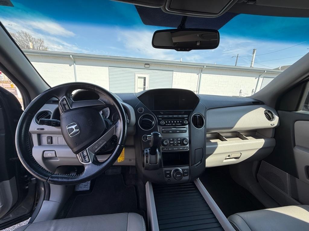 Honda Pilot EX-L 4WD 5-Spd AT with DVD 2012