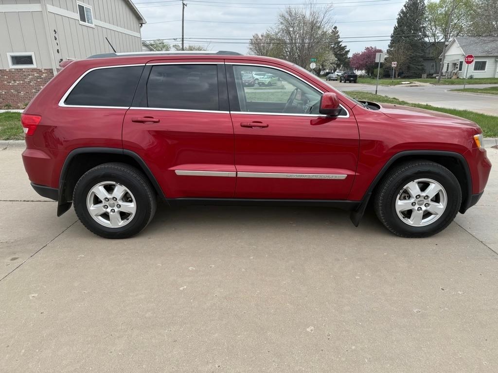 Jeep Grand Cherokee Laredo 4WD 2011