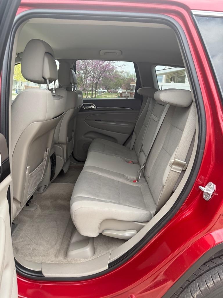 Jeep Grand Cherokee Laredo 4WD 2011