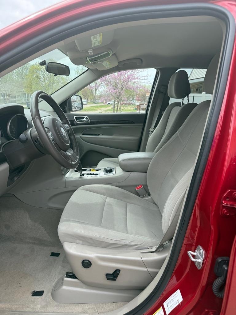 Jeep Grand Cherokee Laredo 4WD 2011