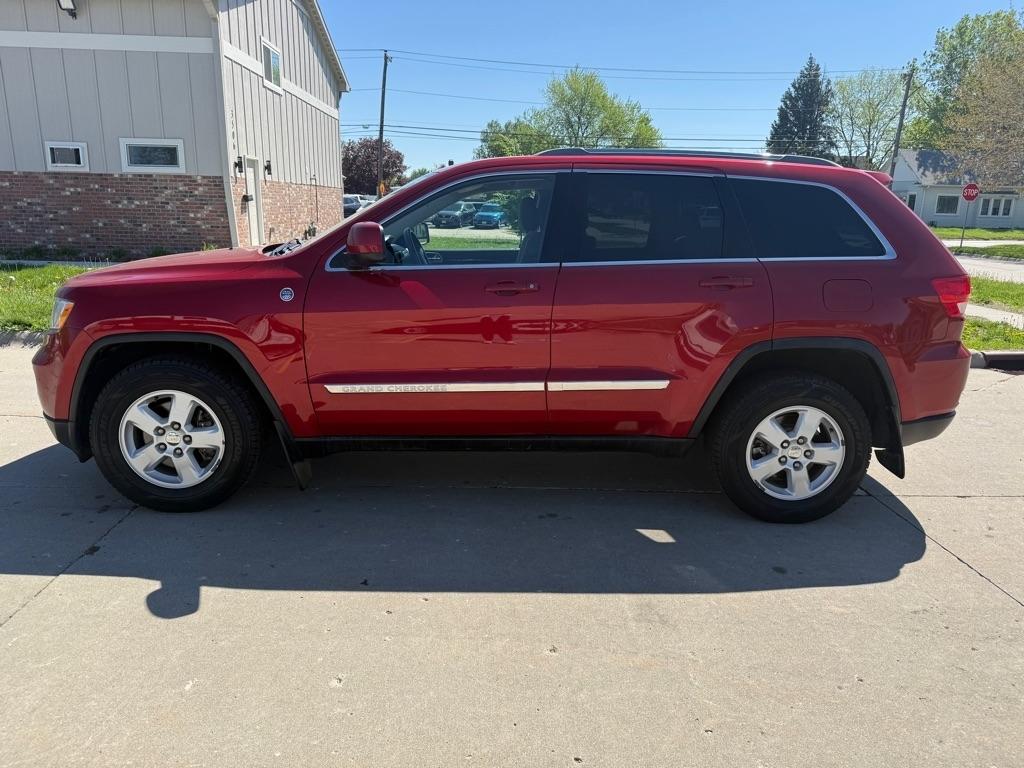 Jeep Grand Cherokee Laredo 4WD 2011
