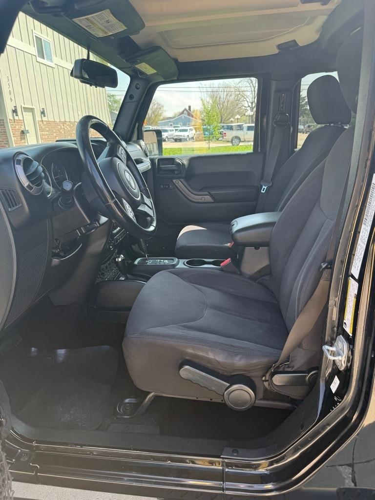 Jeep Wrangler Unlimited Sport 4WD 2014