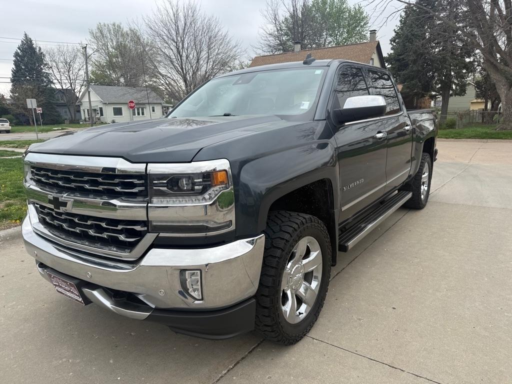 Chevrolet Silverado 1500 LTZ Crew Cab 4WD 2017