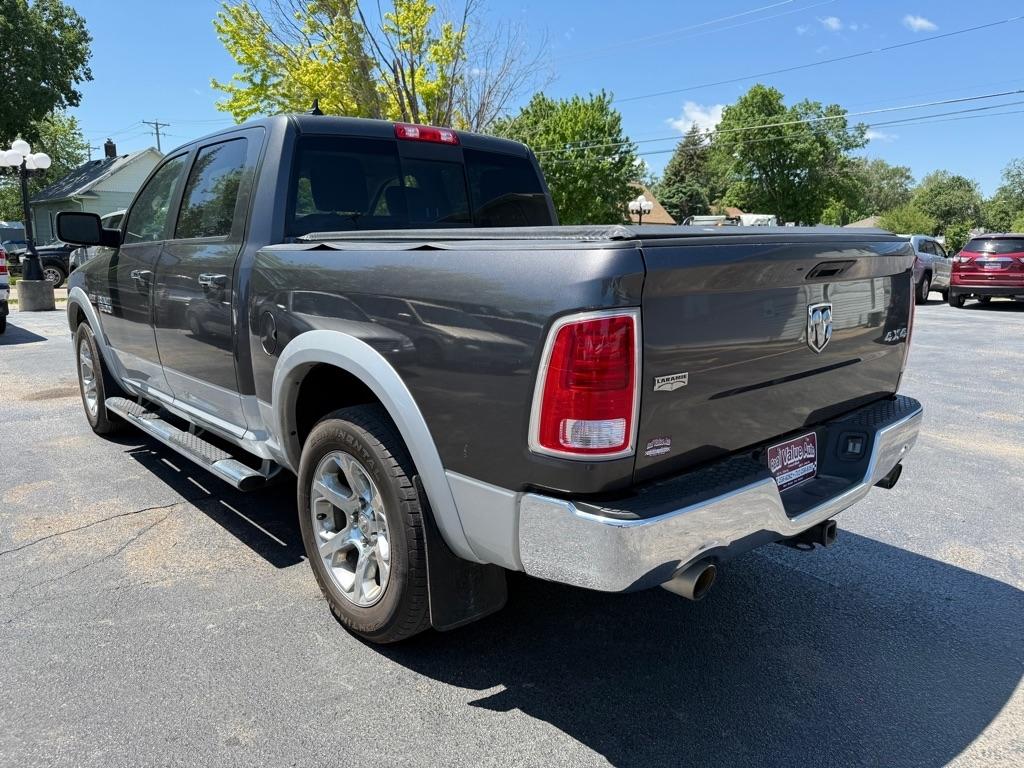 RAM 1500 Laramie Crew Cab SWB 4WD 2014