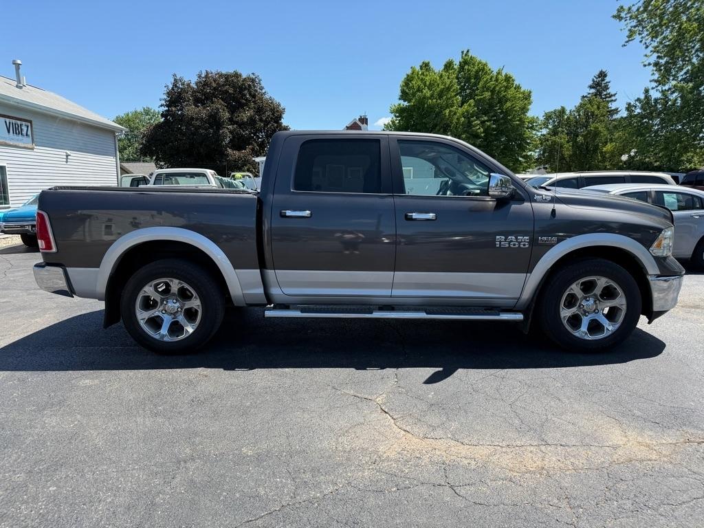 RAM 1500 Laramie Crew Cab SWB 4WD 2014