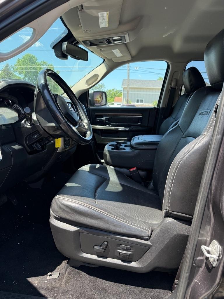 RAM 1500 Laramie Crew Cab SWB 4WD 2014