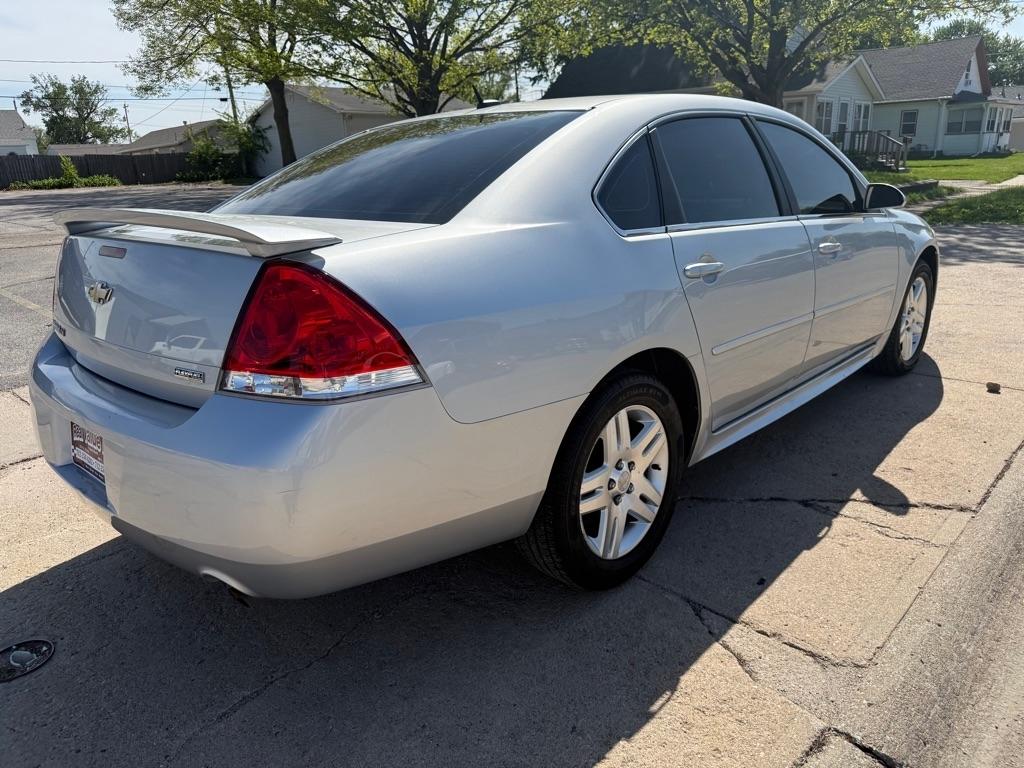 Chevrolet Impala LT (Fleet) 2012