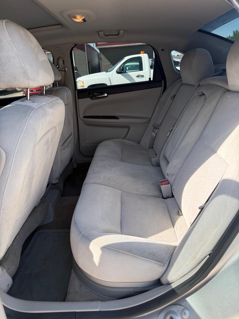 Chevrolet Impala LT (Fleet) 2012