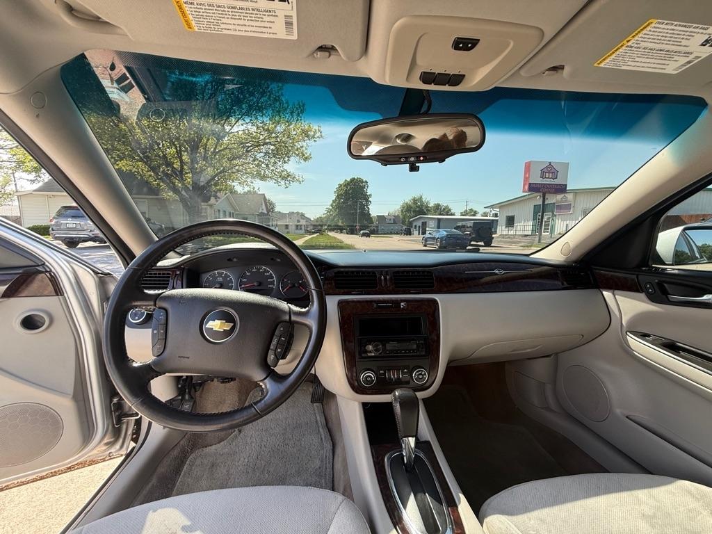 Chevrolet Impala LT (Fleet) 2012
