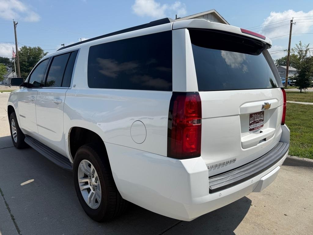 Chevrolet Suburban LT 1500 4WD 2015