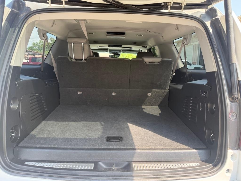 Chevrolet Suburban LT 1500 4WD 2015