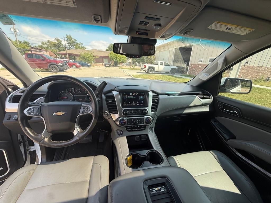 Chevrolet Suburban LT 1500 4WD 2015